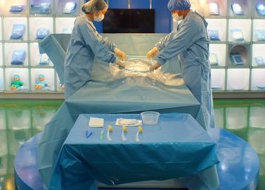 Cirúrgico descartável da seção da cesariana C drapeja e veste o apoio médico do filme do nascimento do bebê