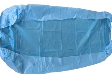 Cirúrgico descartável da clínica drapeja as tampas de cama azuis com as folhas de cama cabidas elásticas