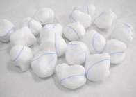 Algodão puro absorvente 30 x 30 de Gauze Balls Disposable 100% do algodão